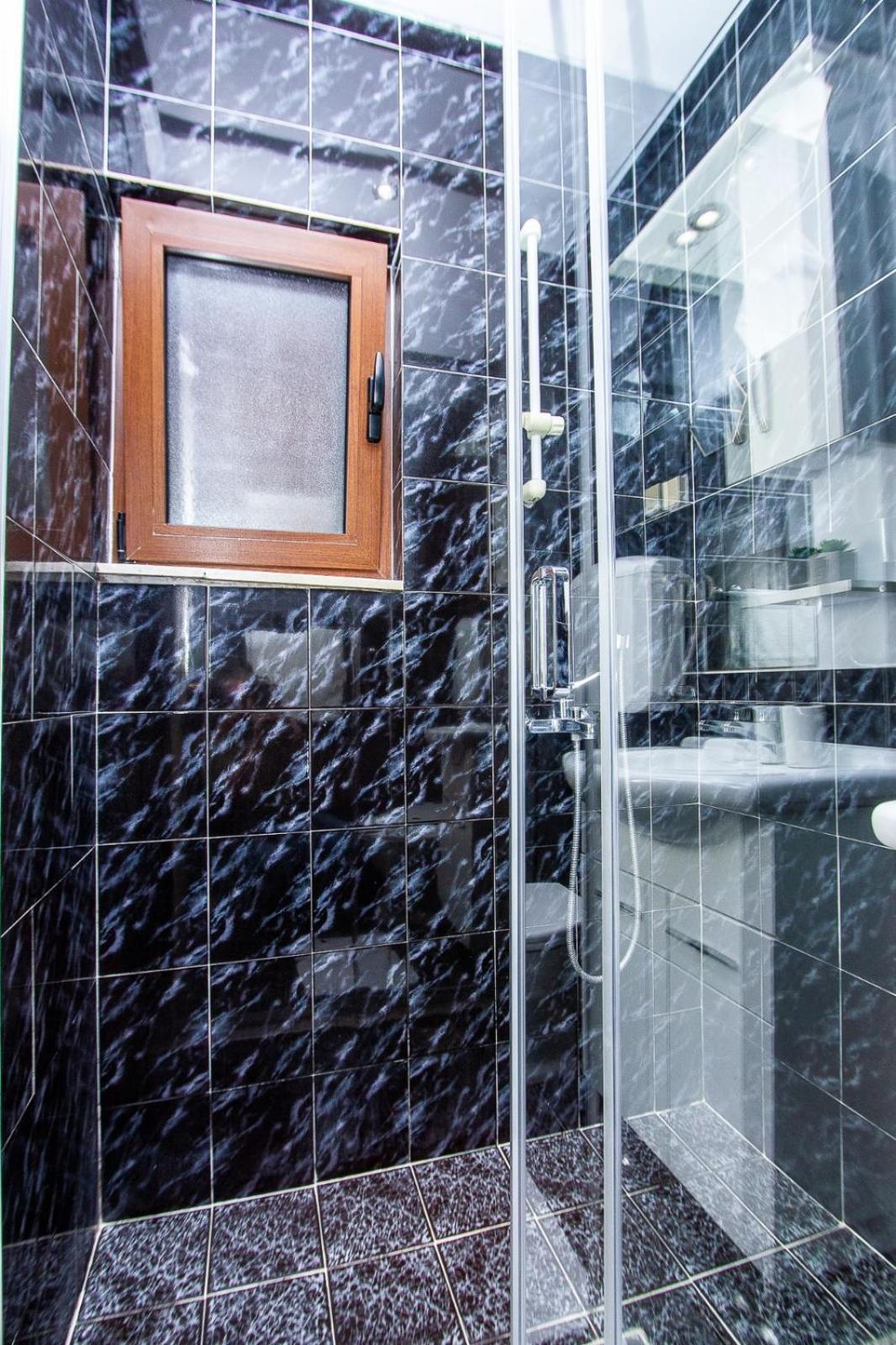 Apartments Ardura Petrovac Bilik gambar