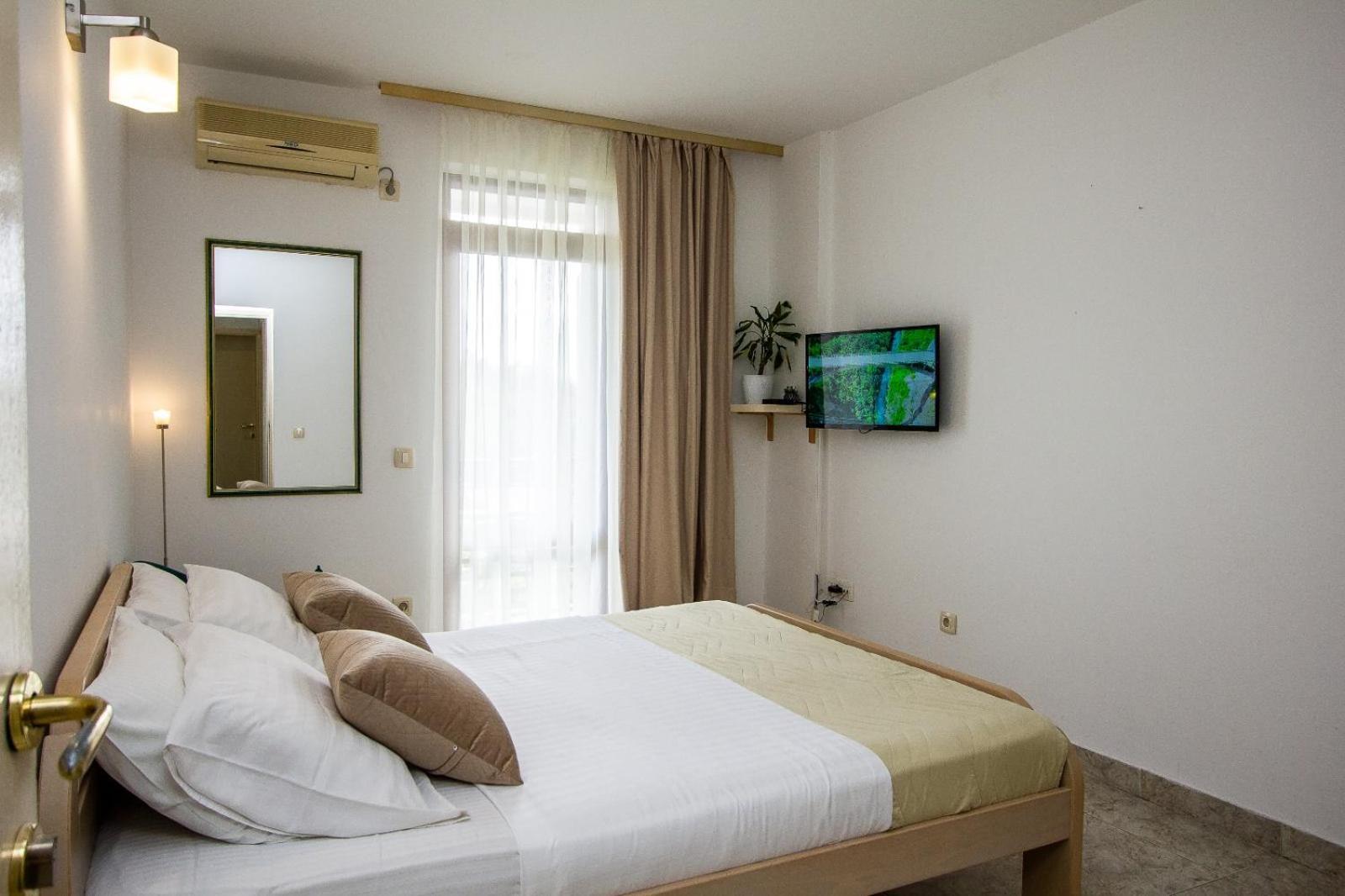 Apartments Ardura Petrovac Luaran gambar